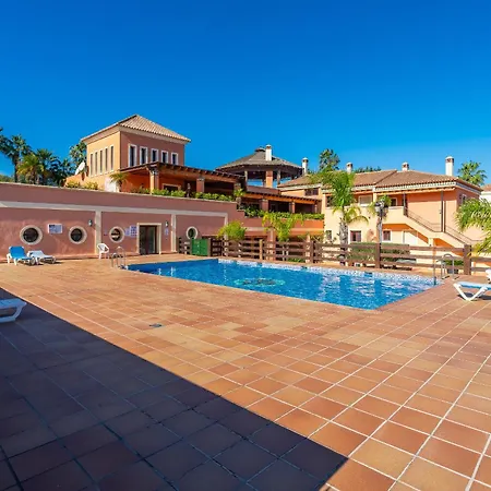 Cubo's Casa Nebrales & Private Pool Coín