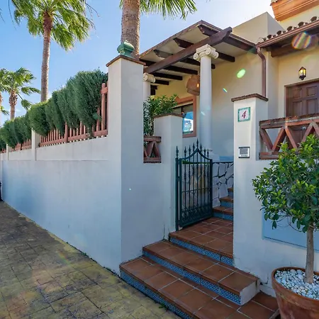 Cubo's Casa Nebrales & Private Pool Σπίτι διακοπών Coín